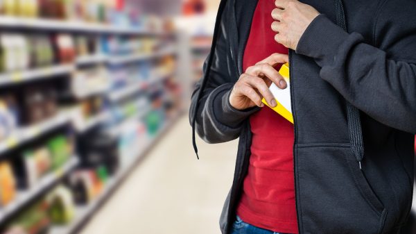 Retailers Talk A Lot About The Safety Of Employees Against Thefts [Photo: SmallBizClub]