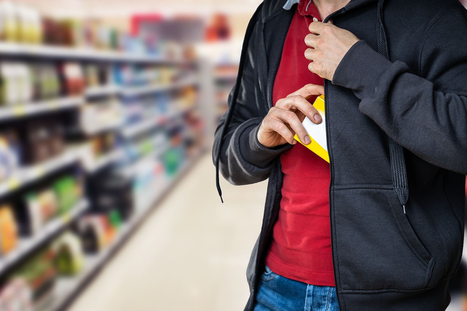 Retailers Talk A Lot About The Safety Of Employees Against Thefts [Photo: SmallBizClub]