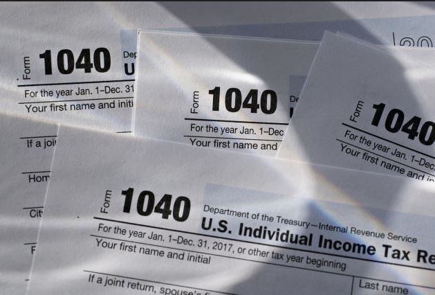 Californian Taxpayers Left Millions Of Dollars In Unclaimed IRS Tax Refunds: IRS Will Give It If They File Returns