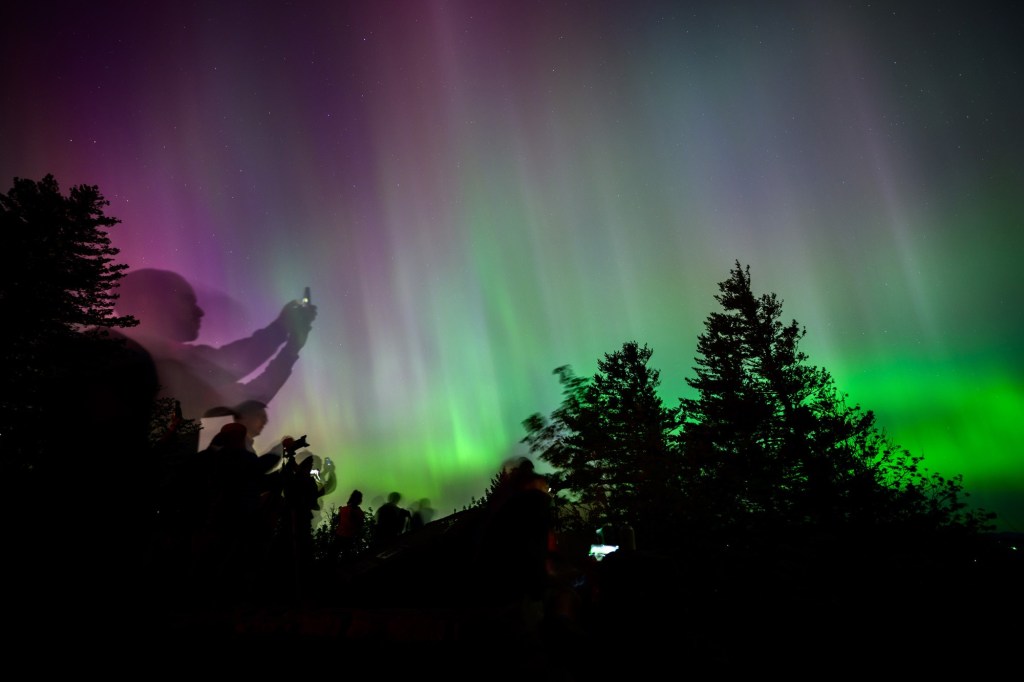 Northern lights may be visible in much of upper US on Thursday, Friday