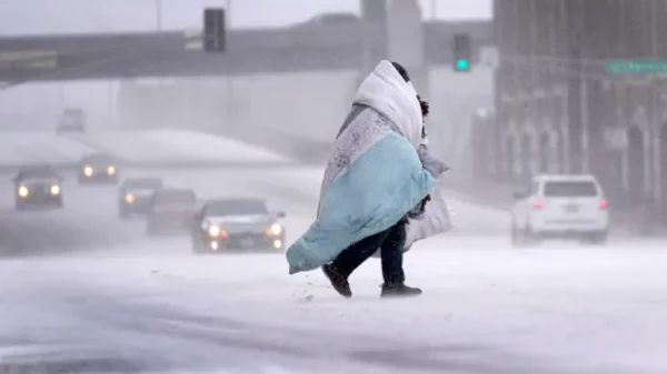 What’s Going on with St. Louis’ Weather! Warm Sunshine, Chilly Nights, and Muddy Rainfall Explained