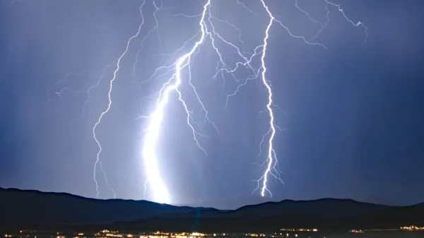 Storm Watch: Thunderstorms, Rain, and Travel Nightmares Ahead for Los Angeles